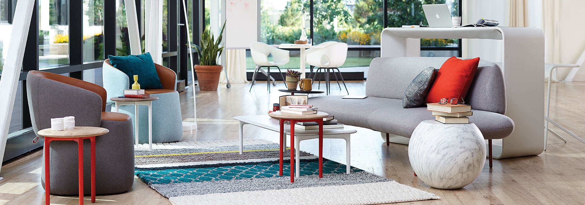 chick-pouf-lounge-chair-openoffice-chicago-haworth