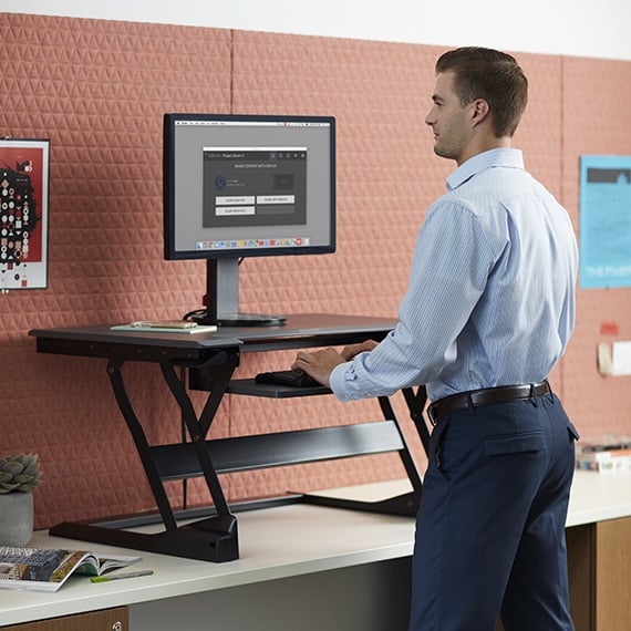 5 accesorios ergonómicos útiles en las oficinas modernas