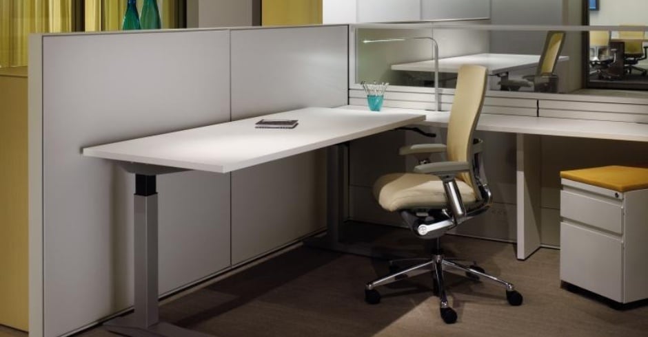 Five important features of adjustable height tables: a new trend in furniture